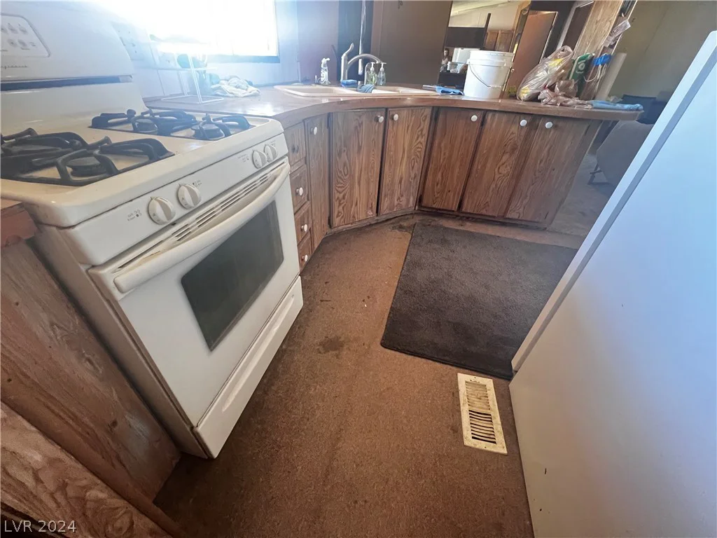 4051 Barney, Pahrump, NV 89060