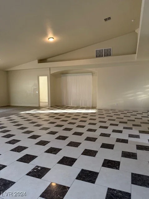 2085 Saratoga, Las Vegas, NV 89146