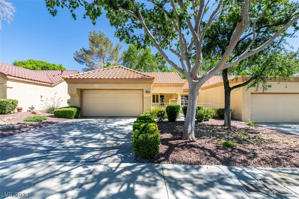 9040 Starmount, Las Vegas, NV 89134