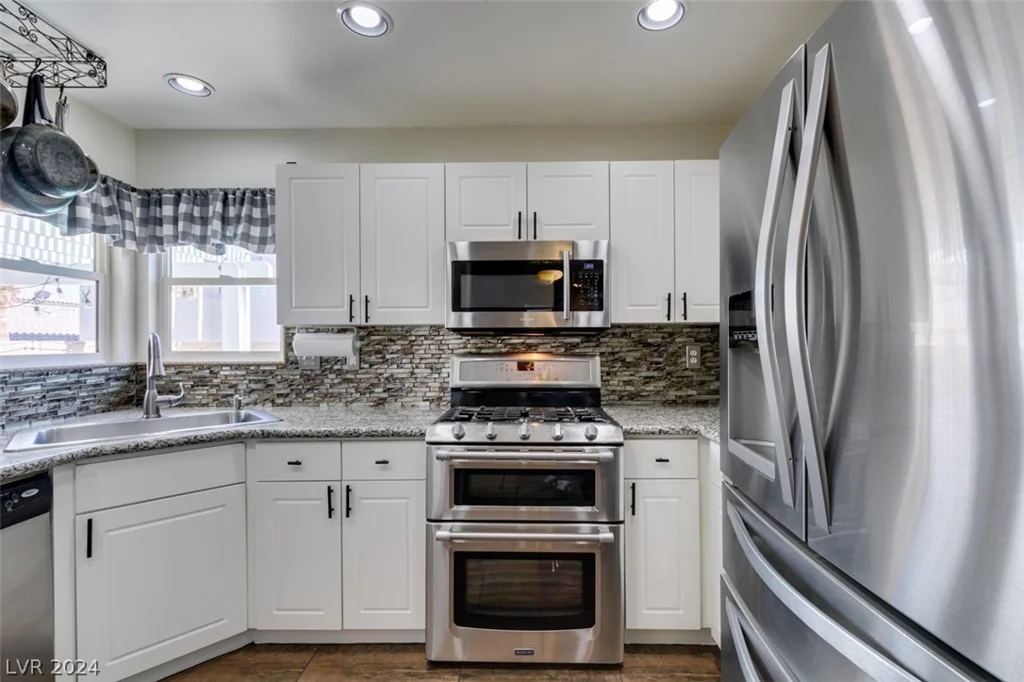 8457 Birthstone, Las Vegas, NV 89147
