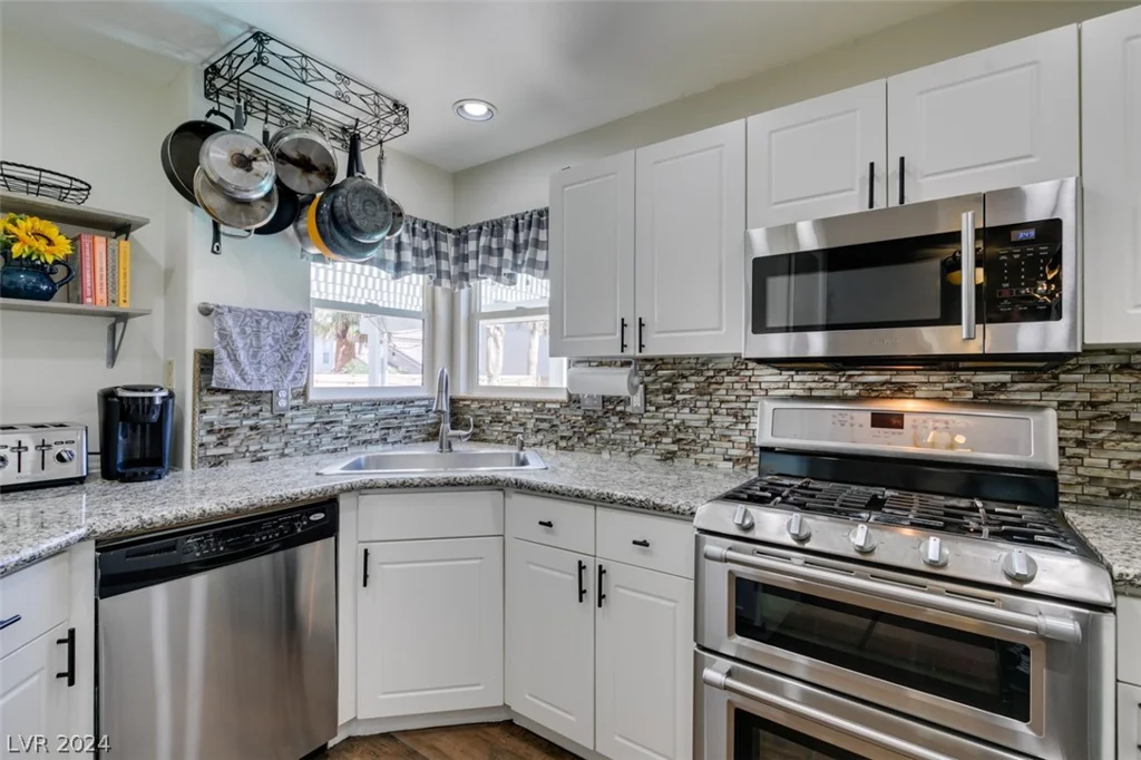 8457 Birthstone, Las Vegas, NV 89147