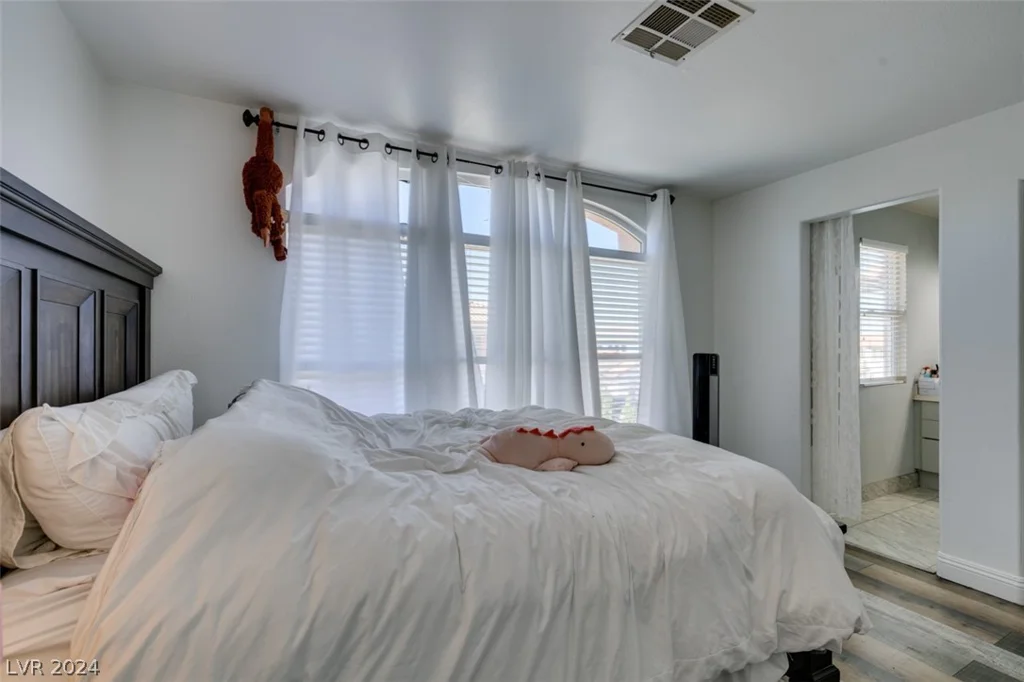 8457 Birthstone, Las Vegas, NV 89147