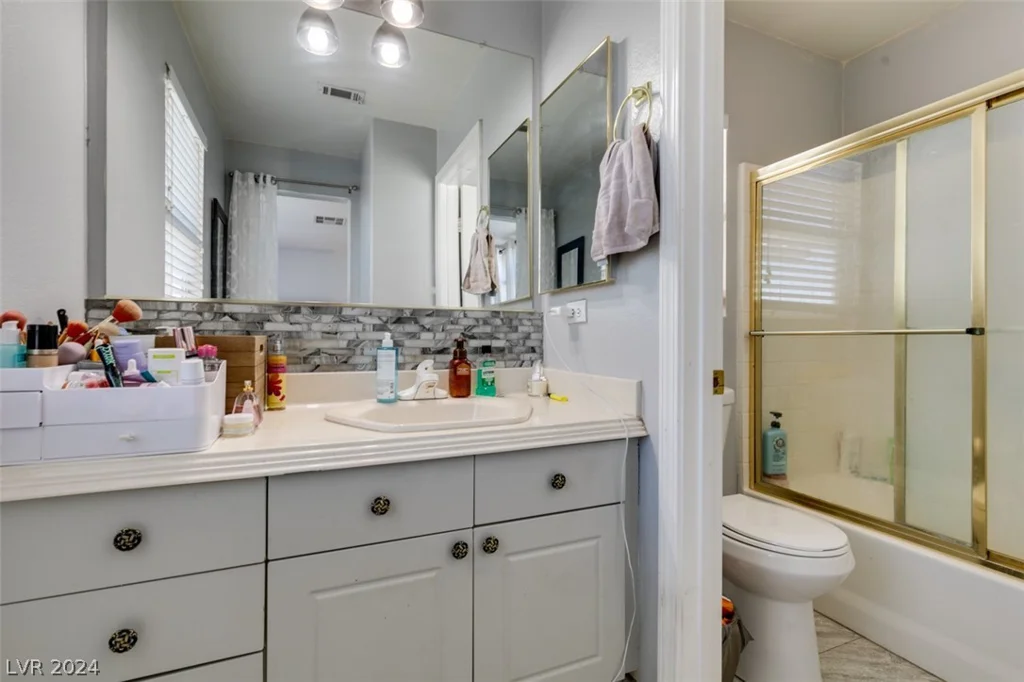8457 Birthstone, Las Vegas, NV 89147
