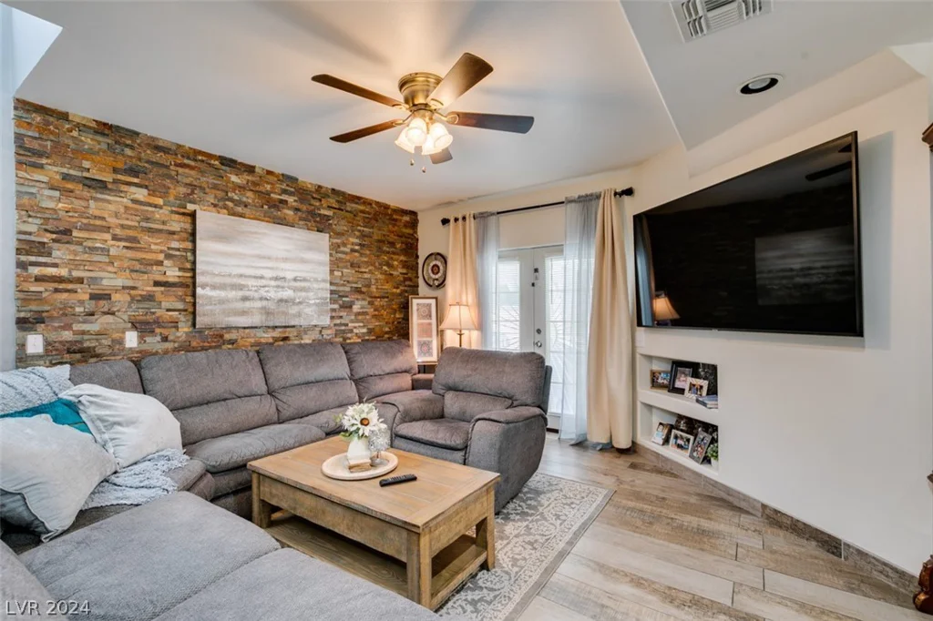 8457 Birthstone, Las Vegas, NV 89147