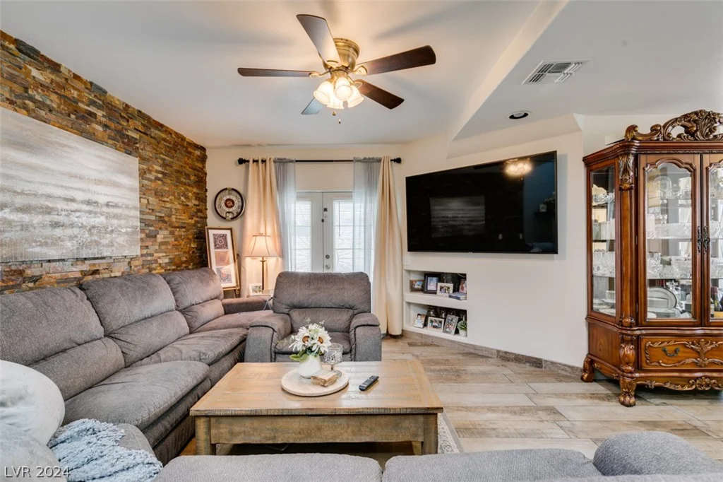 8457 Birthstone, Las Vegas, NV 89147
