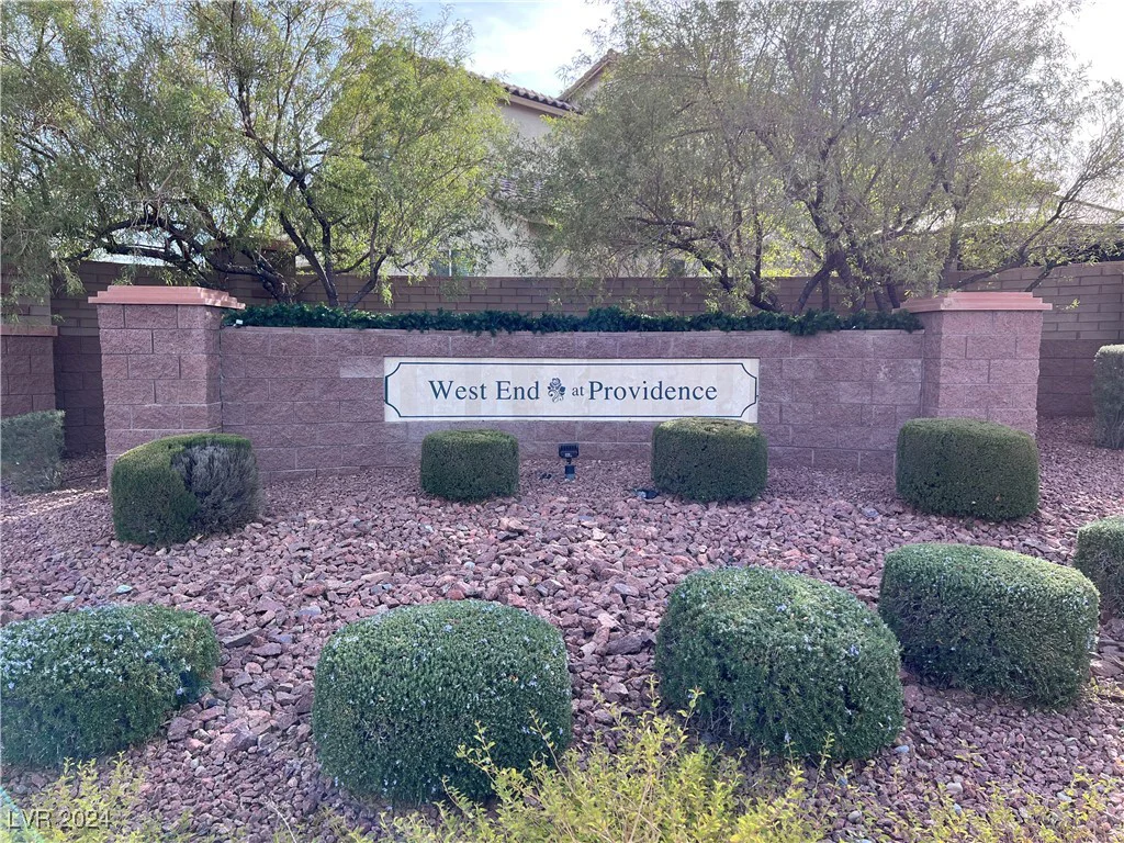 7421 Old Compton, Las Vegas, NV 89166