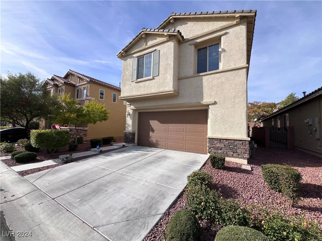 7421 Old Compton, Las Vegas, NV 89166