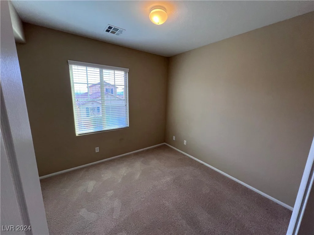 7421 Old Compton, Las Vegas, NV 89166