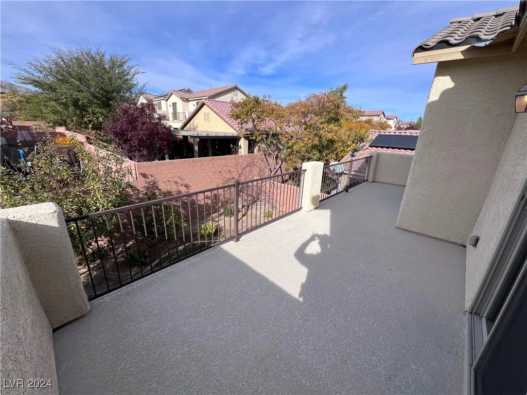 7421 Old Compton, Las Vegas, NV 89166