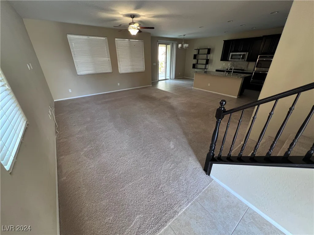 7421 Old Compton, Las Vegas, NV 89166