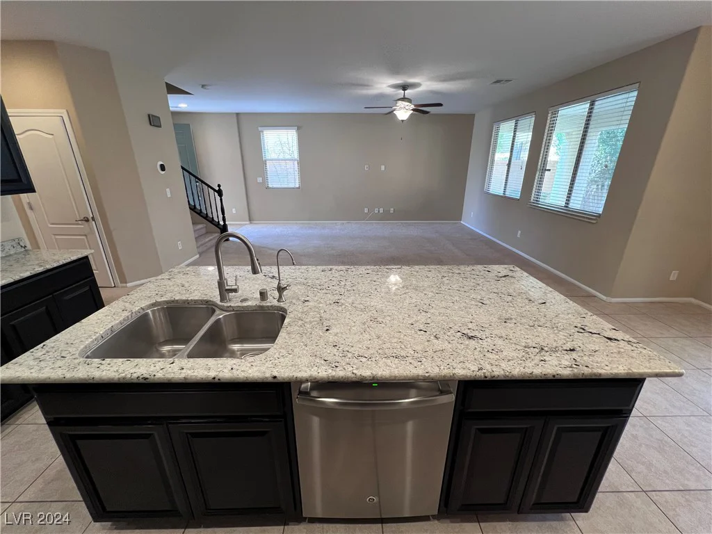 7421 Old Compton, Las Vegas, NV 89166