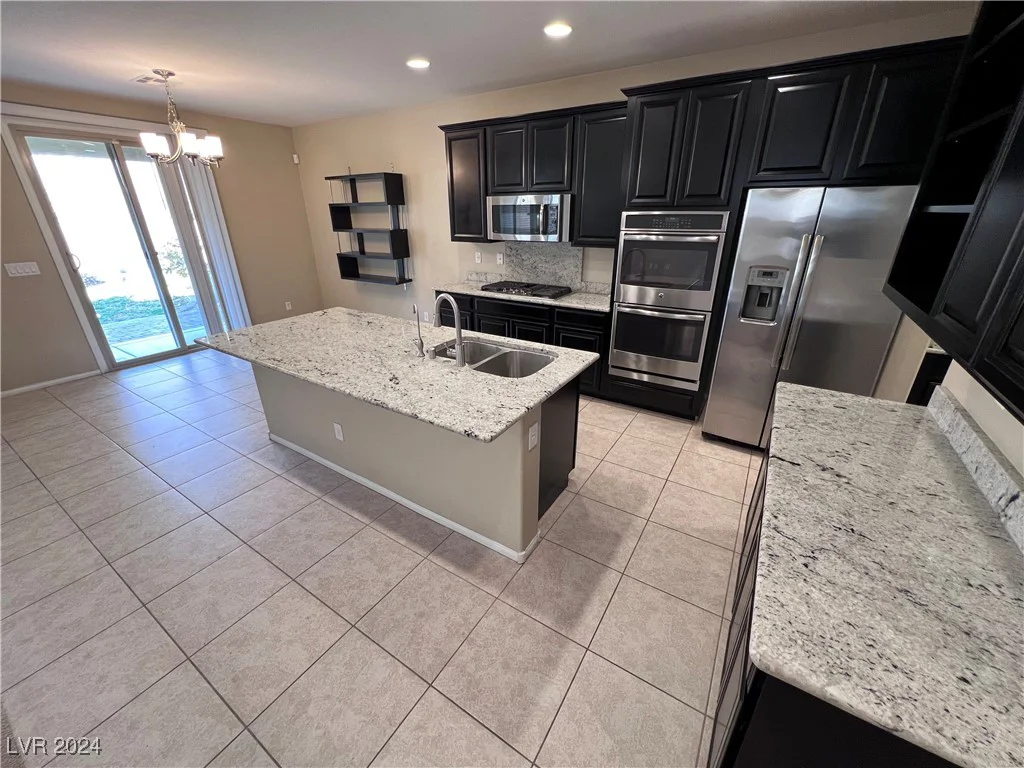7421 Old Compton, Las Vegas, NV 89166