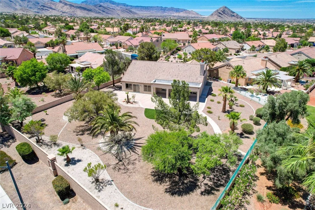9201 Cactus Wood, Las Vegas, NV 89134