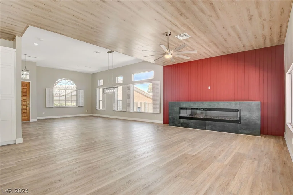 9201 Cactus Wood, Las Vegas, NV 89134