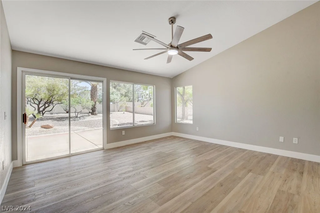 9201 Cactus Wood, Las Vegas, NV 89134