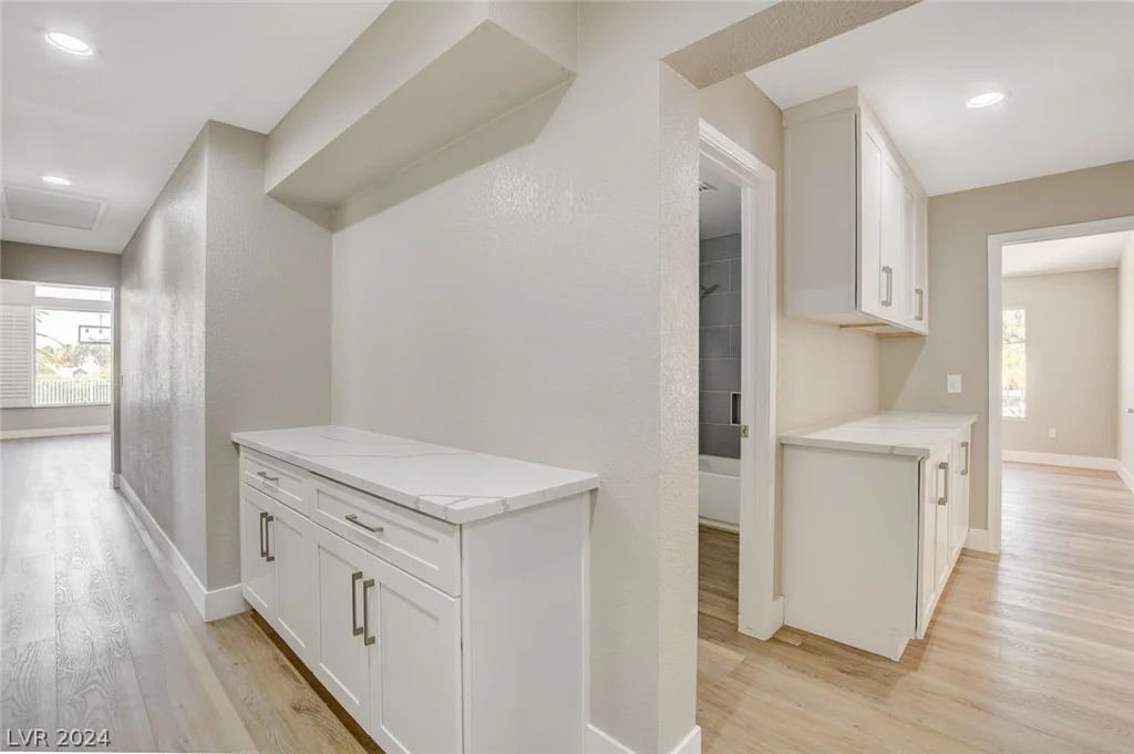 9201 Cactus Wood, Las Vegas, NV 89134