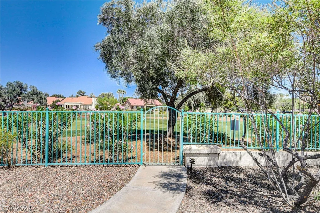 9201 Cactus Wood, Las Vegas, NV 89134