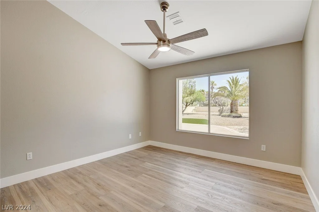 9201 Cactus Wood, Las Vegas, NV 89134