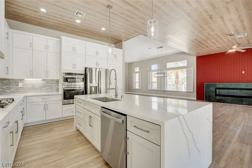 9201 Cactus Wood, Las Vegas, NV 89134