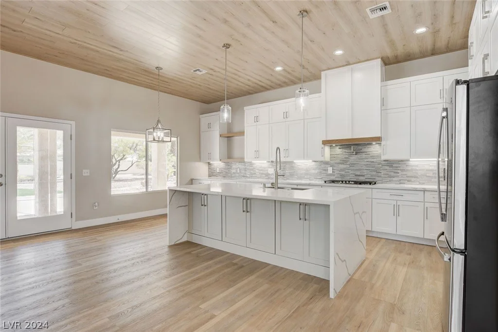 9201 Cactus Wood, Las Vegas, NV 89134