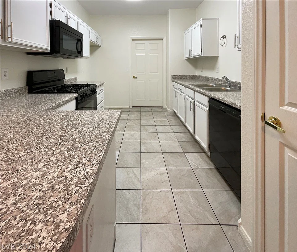 85 Brown Swallow, Henderson, NV 89012