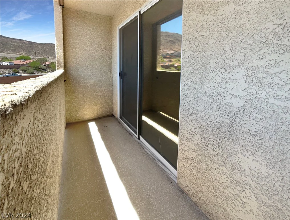 85 Brown Swallow, Henderson, NV 89012