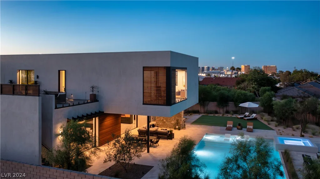 6876 MILOS, Las Vegas, NV 89118