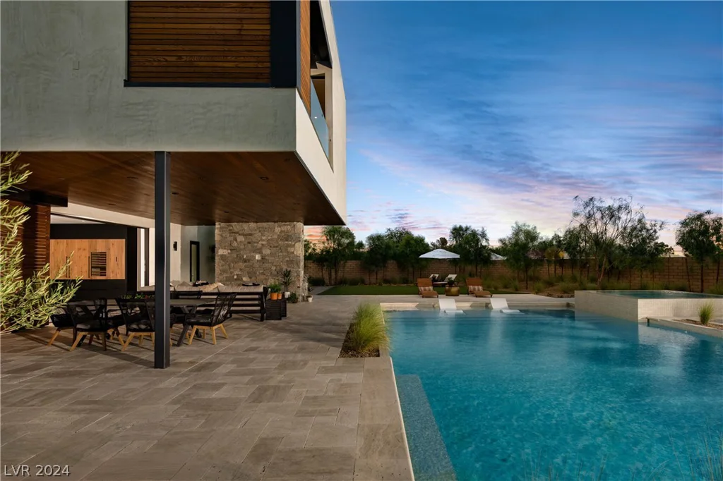 6876 MILOS, Las Vegas, NV 89118