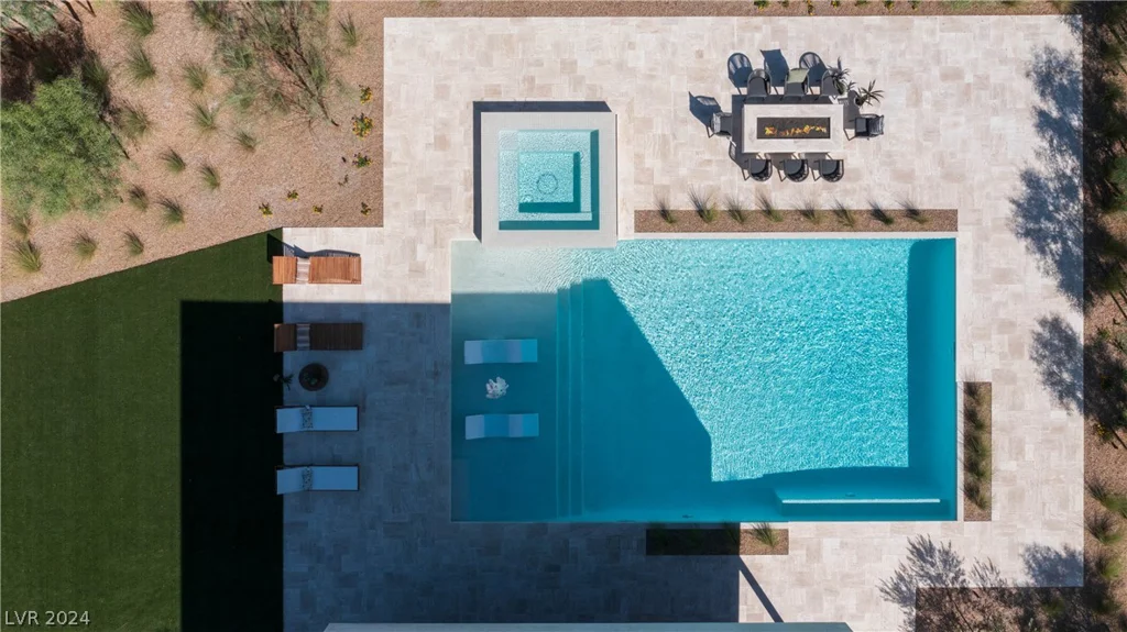 6876 MILOS, Las Vegas, NV 89118