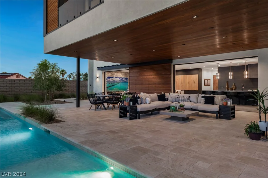 6876 MILOS, Las Vegas, NV 89118