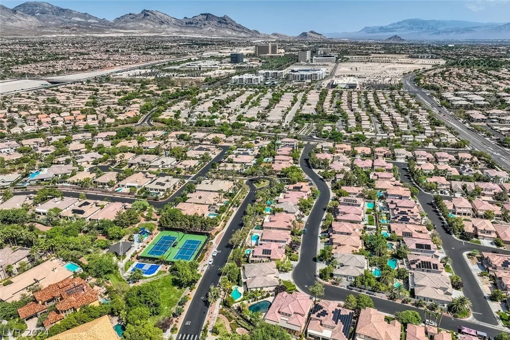 2981 Hammerwood, Las Vegas, NV 89135
