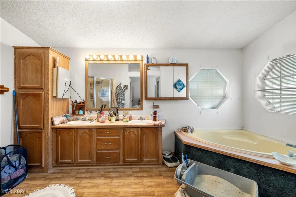 1140 Vondell, Pahrump, NV 89048