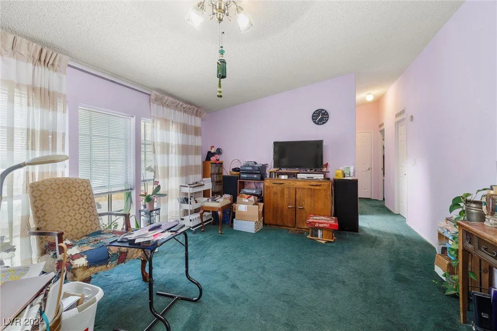 1140 Vondell, Pahrump, NV 89048