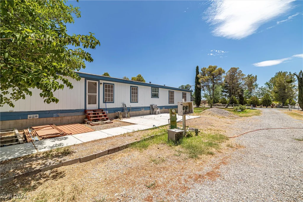 1140 Vondell, Pahrump, NV 89048