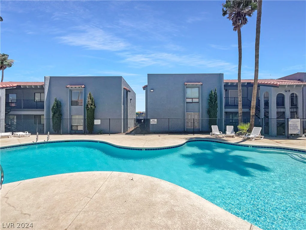 5195 Caliente, Las Vegas, NV 89119