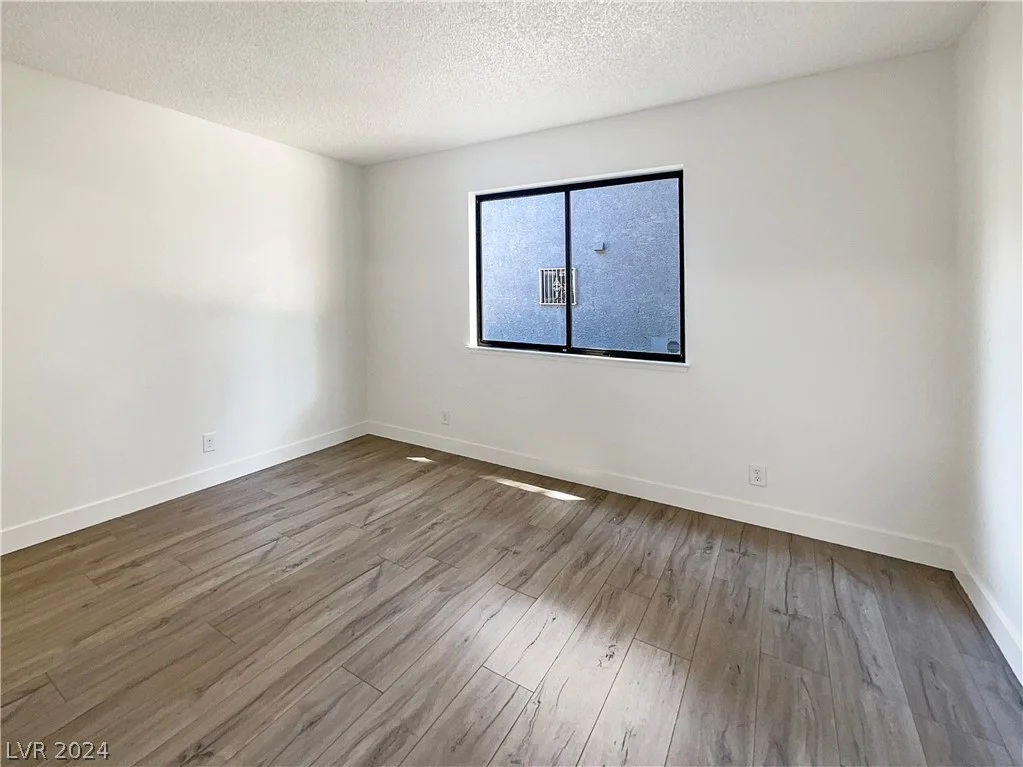 5195 Caliente, Las Vegas, NV 89119
