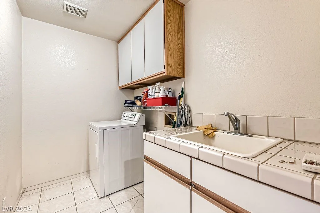 2063 Sapphire Valley, Henderson, NV 89074