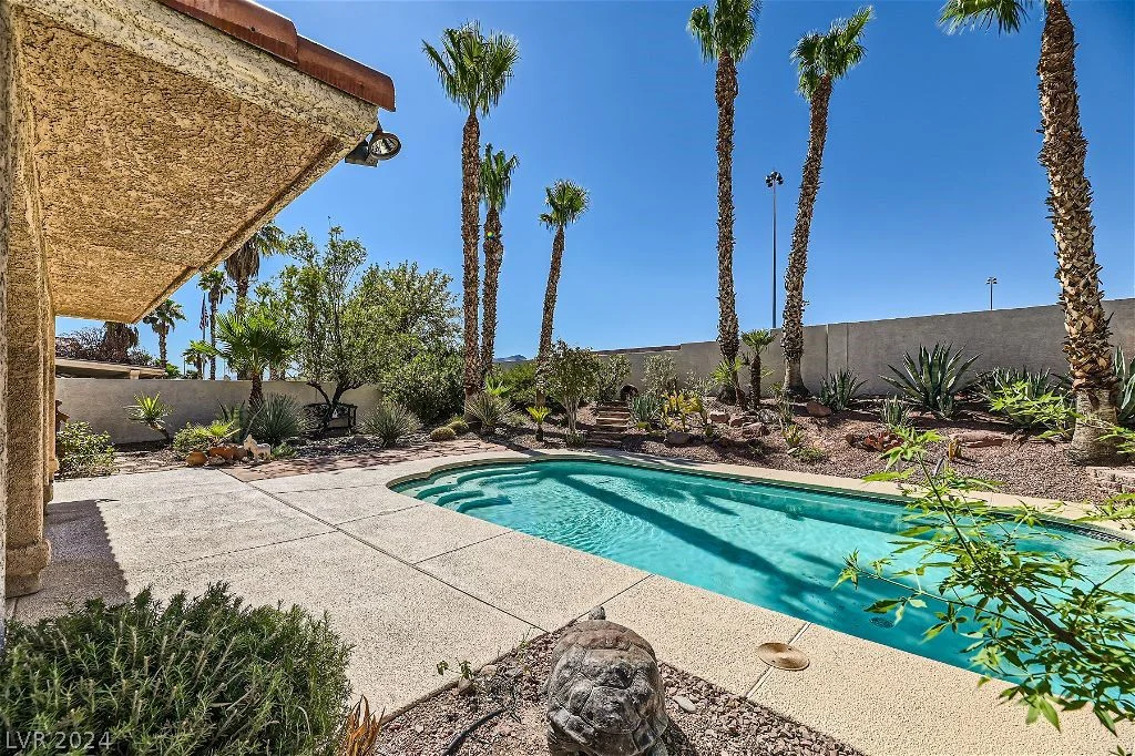 2063 Sapphire Valley, Henderson, NV 89074