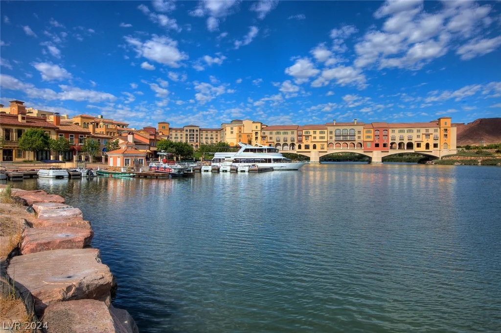 16 Camino Barcelona, Henderson, NV 89011