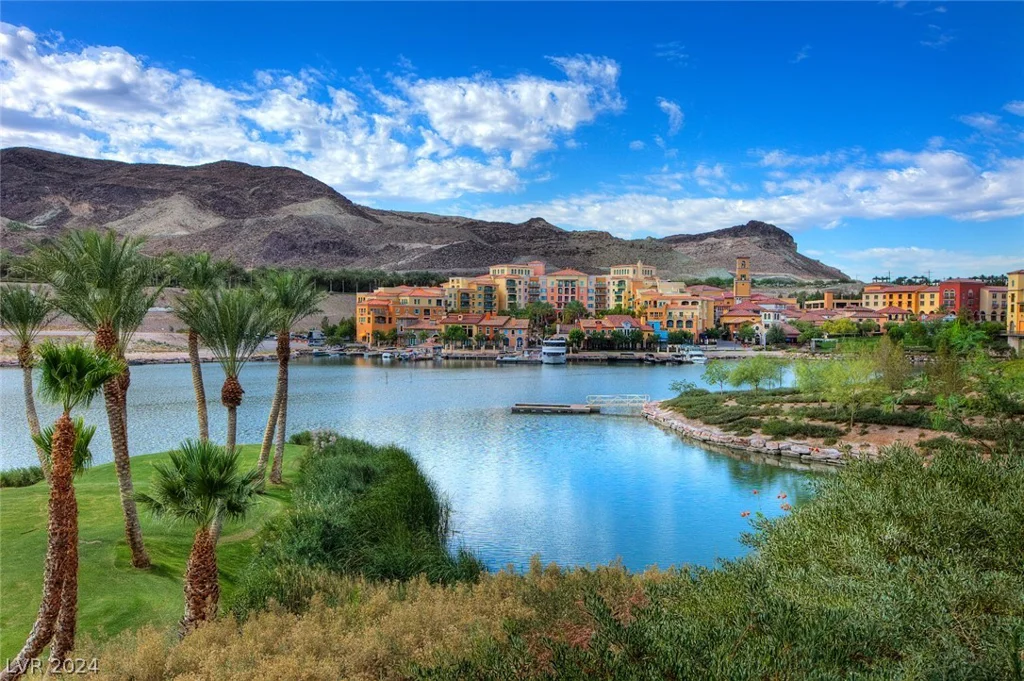 16 Camino Barcelona, Henderson, NV 89011