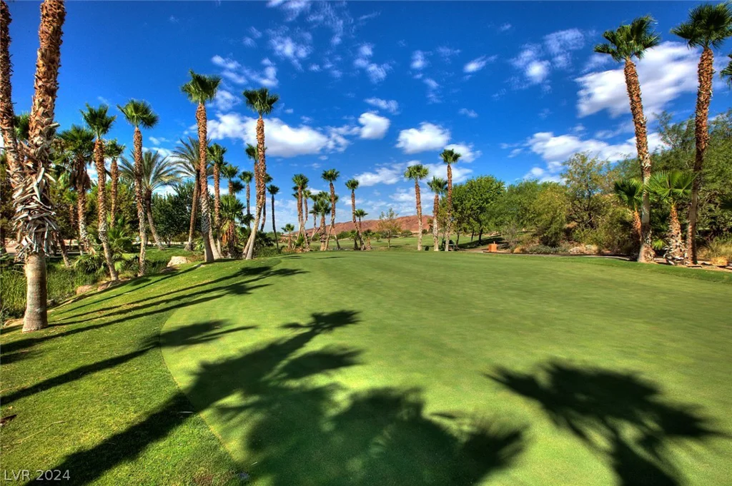 16 Camino Barcelona, Henderson, NV 89011