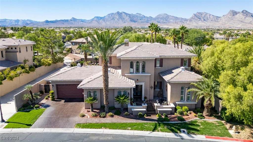 301 Royal Ascot, Las Vegas, NV 89144