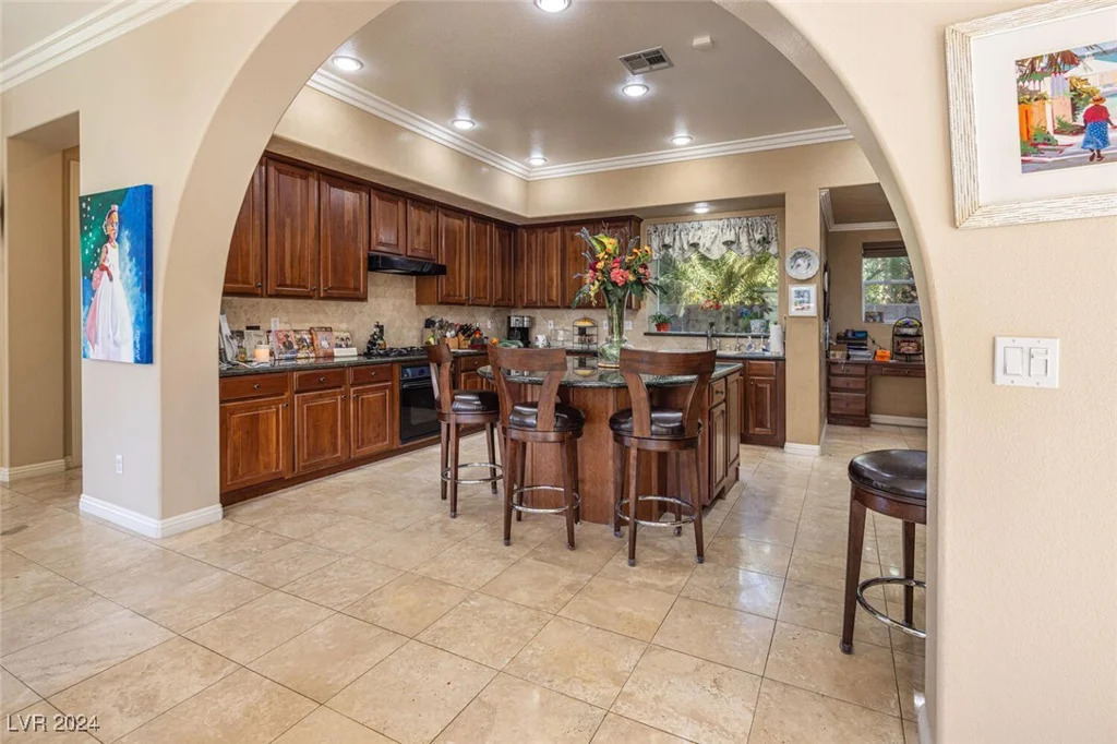 301 Royal Ascot, Las Vegas, NV 89144