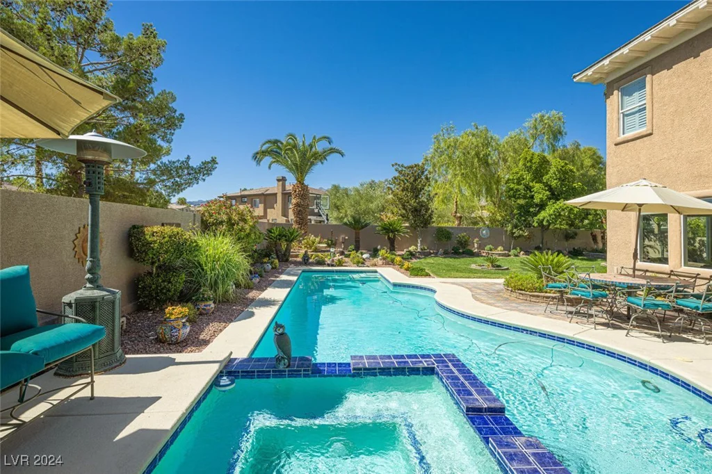 301 Royal Ascot, Las Vegas, NV 89144