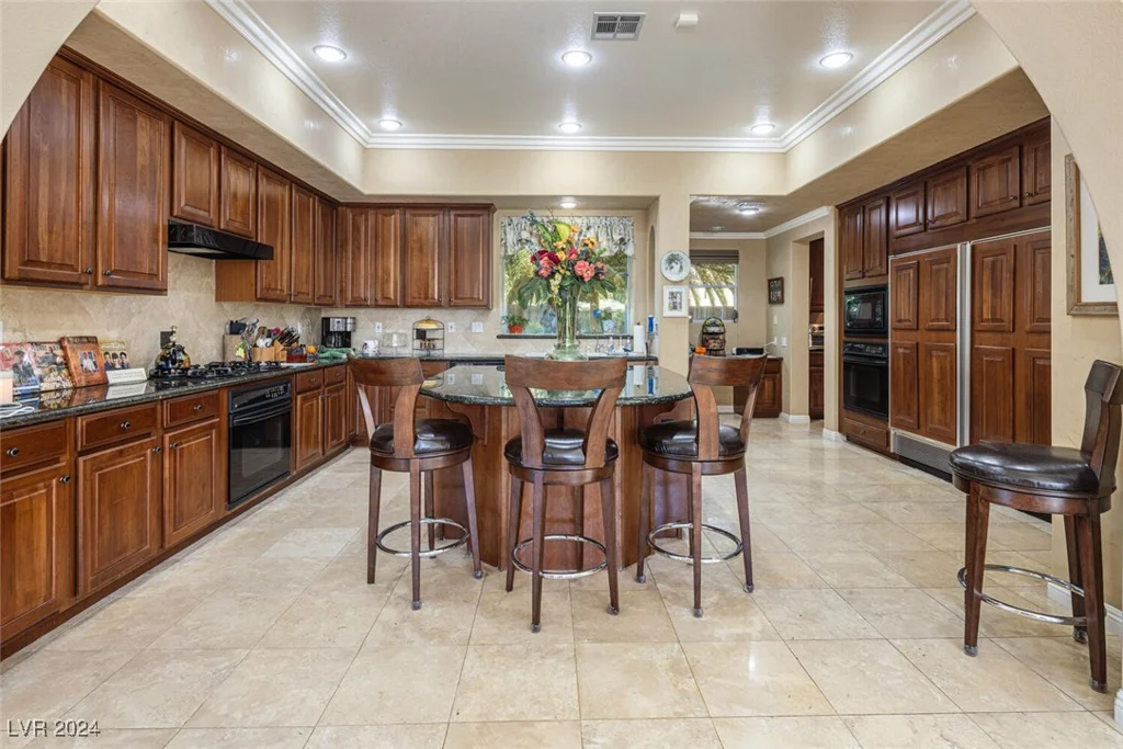 301 Royal Ascot, Las Vegas, NV 89144