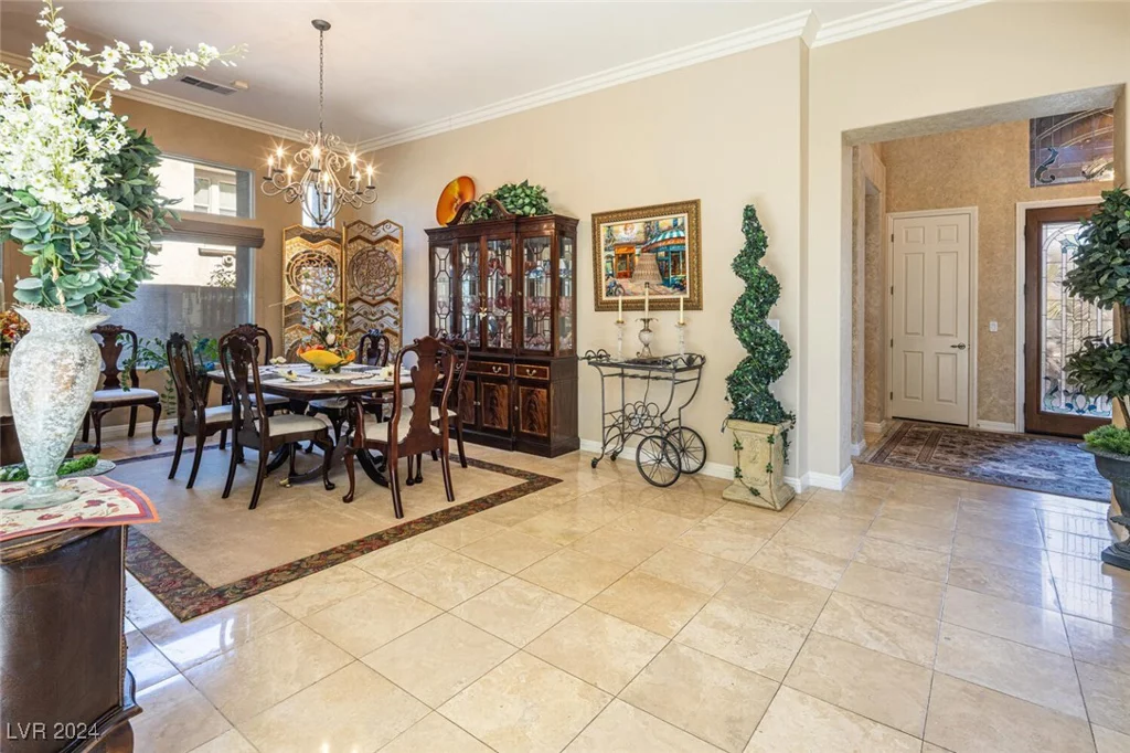 301 Royal Ascot, Las Vegas, NV 89144