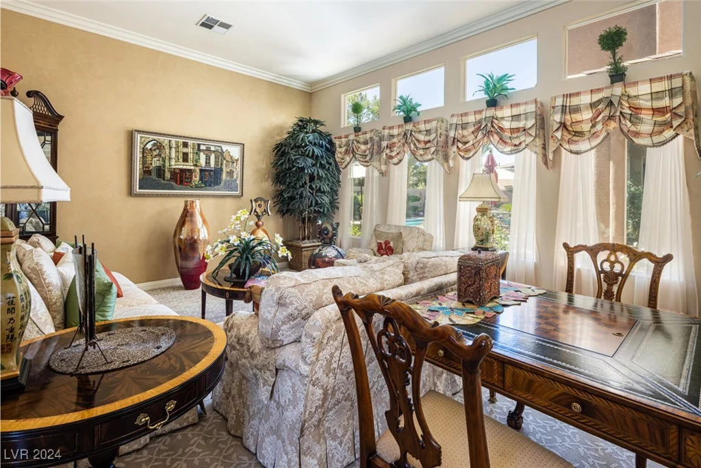 301 Royal Ascot, Las Vegas, NV 89144