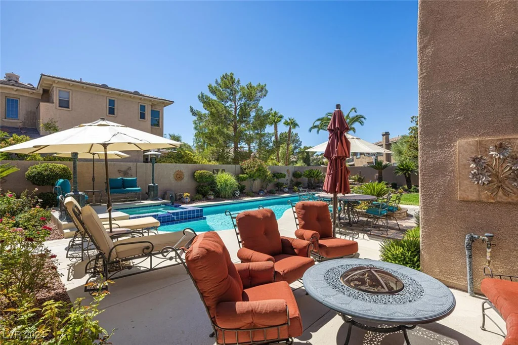 301 Royal Ascot, Las Vegas, NV 89144