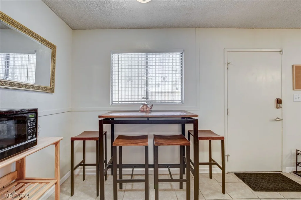 3841 Daisy, Las Vegas, NV 89119