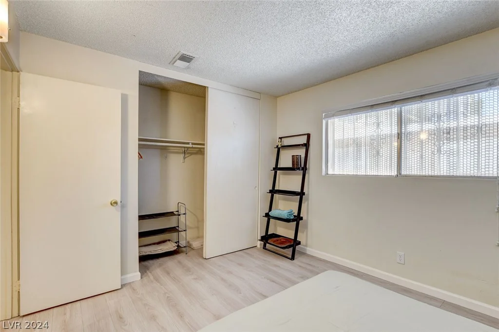 3841 Daisy, Las Vegas, NV 89119